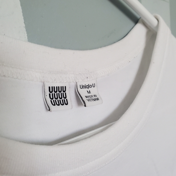 SOLD UNIQLO White Cotton T-shirt - Picture 3 of 3